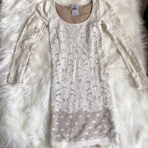 White lace dress